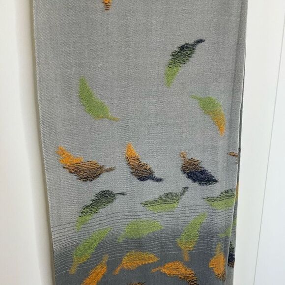 Crois Ios Womens Fall Leaves Autumn Scarf Wrap Gray Gold Brown Fringe 27x72 - Picture 4 of 12